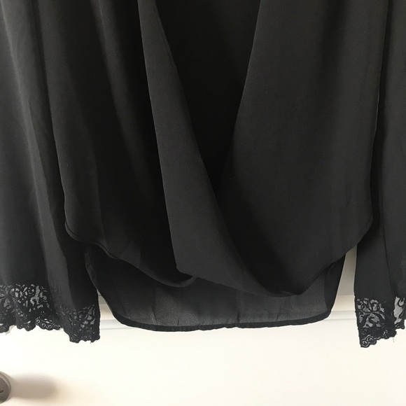 3/$15 Jealous tomato black draped long sleeve top - Picture 4 of 7